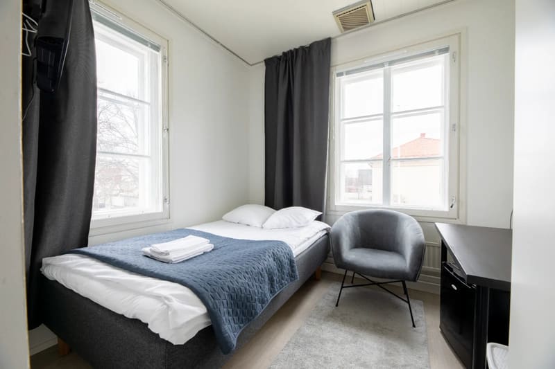Premium-huone, oma kylpyhuone, 120 cm sänky – Hotelli Vanha Postitalo Varkaus, Varkaus · 2