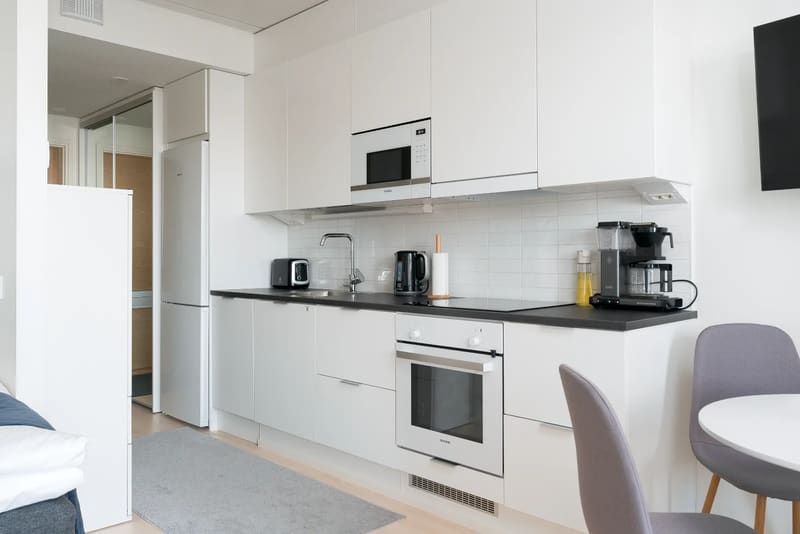 Lutakko Solo – yksiö parvekkeella – Rahulihomes Lutakko, Jyväskylä · 5