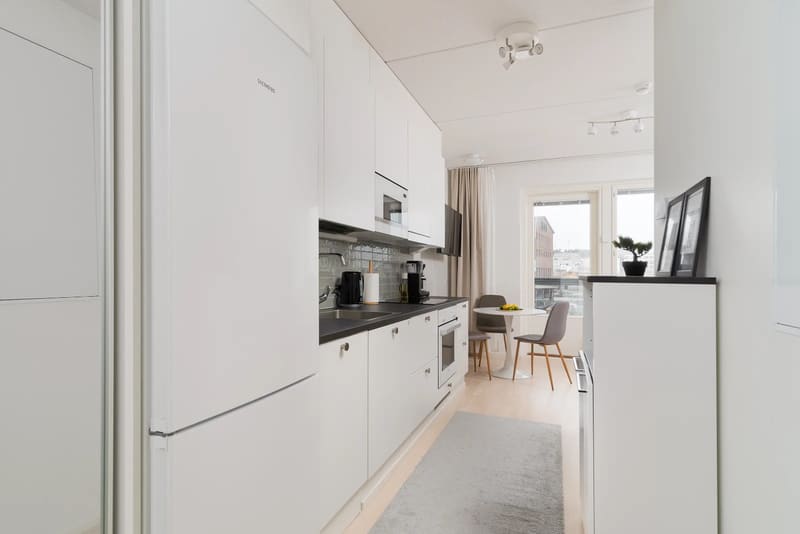 Lutakko Base – yksiö parvekkeella – Rahulihomes Lutakko, Jyväskylä