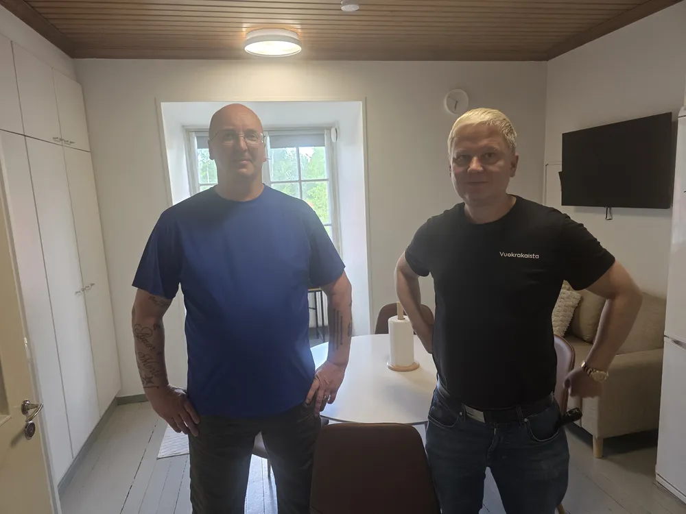 Janne Immonen and Tomi Katainen in a Korpela apartment in Varkaus
